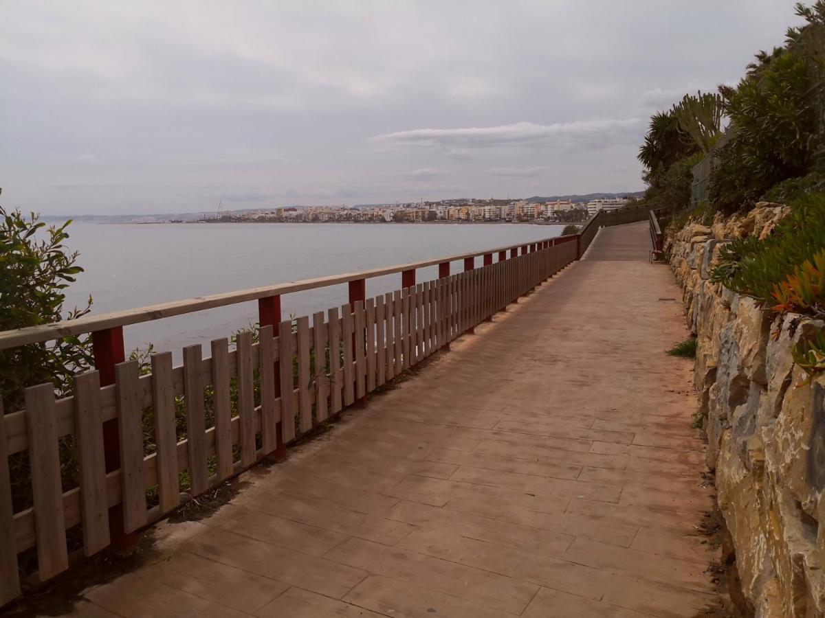 Sea Breeze Apartment Estepona Luaran gambar