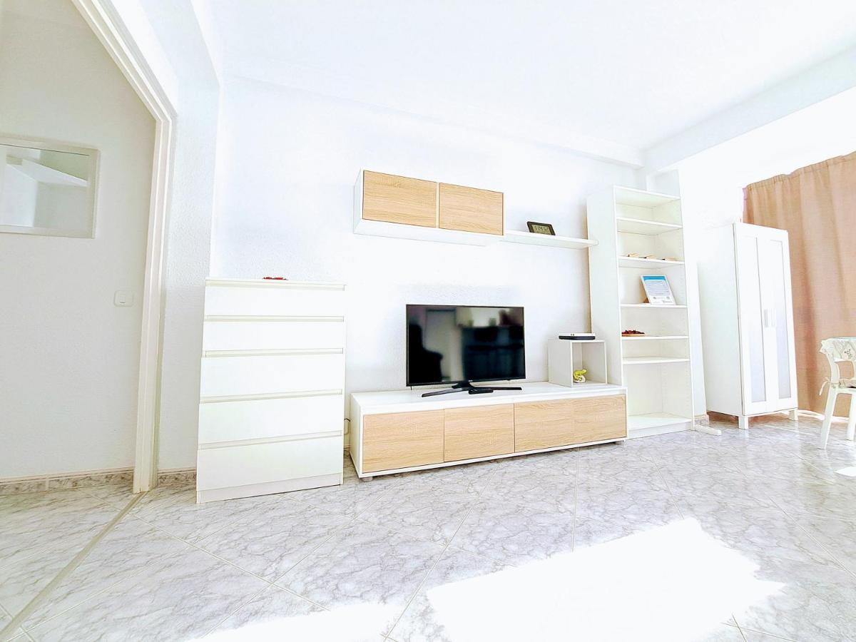 Sea Breeze Apartment Estepona Luaran gambar