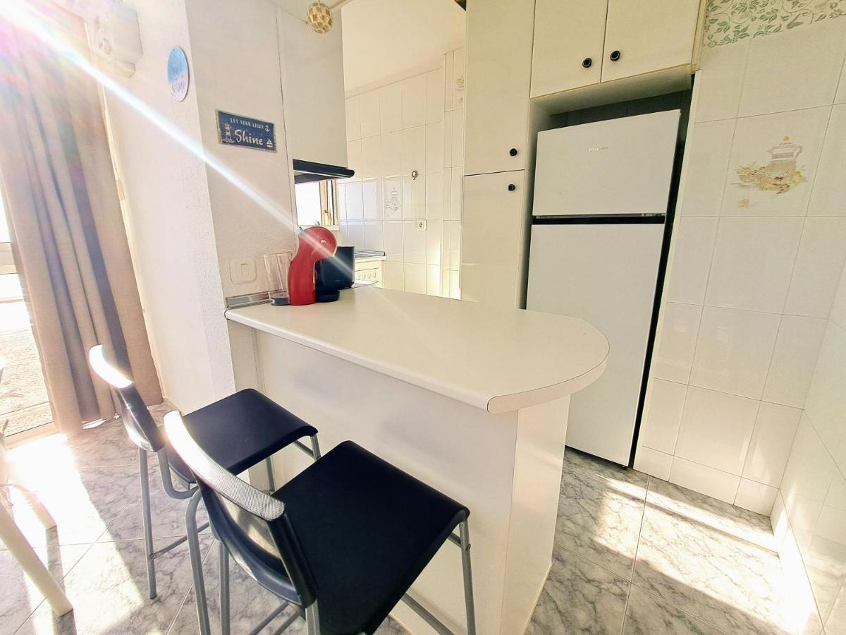 Sea Breeze Apartment Estepona Luaran gambar