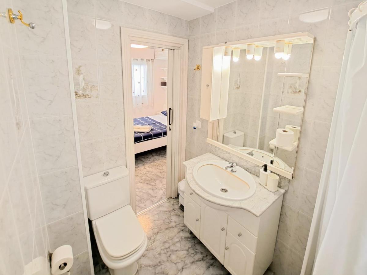 Sea Breeze Apartment Estepona Luaran gambar